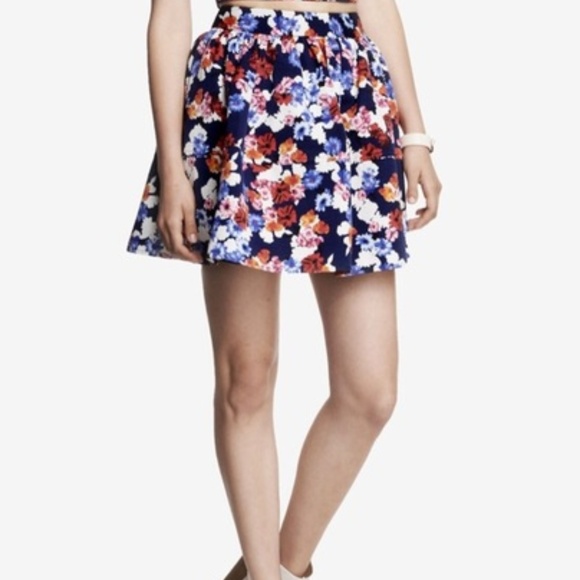 Express Dresses & Skirts - Express Floral skirt